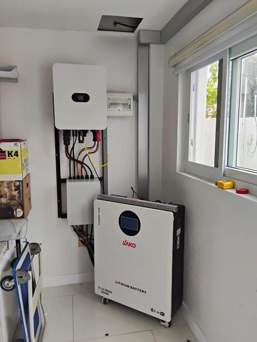 Latest company news about Pemadaman Listrik di Irak Cocok: Baterai 10kWh yang Dipasang di Dinding Membawa Cadangan Sepanjang Hari ke Rumah-rumah di Baghdad