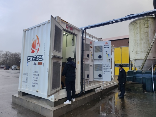 Solusi penyimpanan energi baterai tertutup seluler 400V - 800V Pemantauan jarak jauh