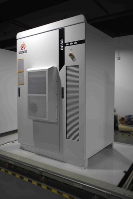 Sistem penyimpanan baterai industri yang kuat IP55 Solusi penyimpanan energi baterai