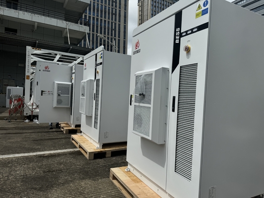 Sistem penyimpanan energi baterai industri LiFePO4 bersertifikat UL IP55 107,52KWH - 125,44KWH